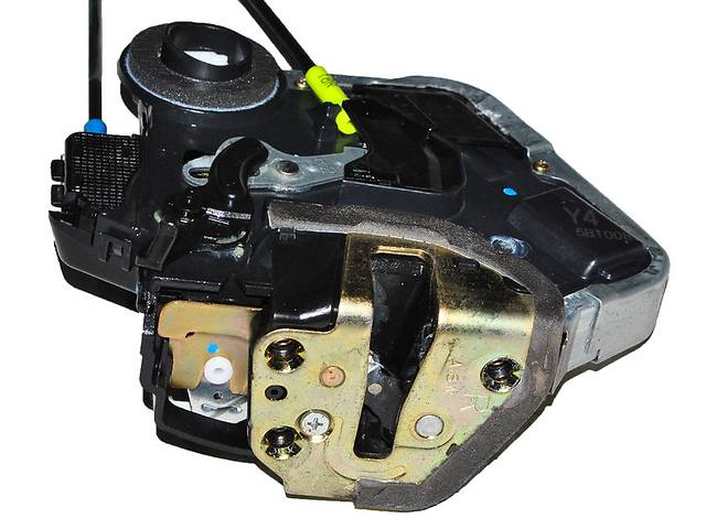 6905002102 Toyota Fecho da porta traseira direita