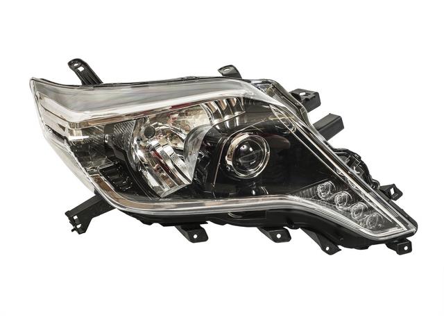 8114560J20 Toyota Luz direita