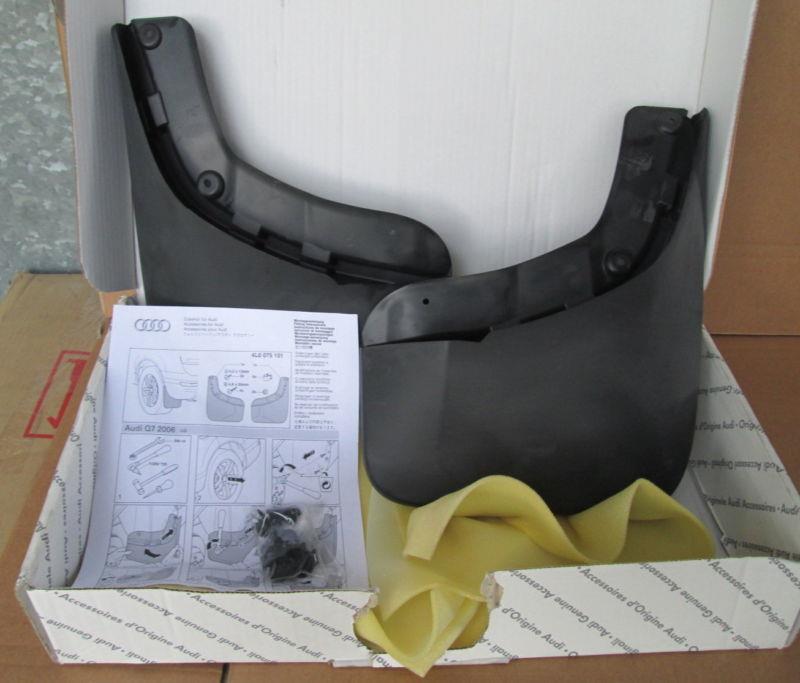 4L0075101 VAG Protetores de lama traseiros, kit