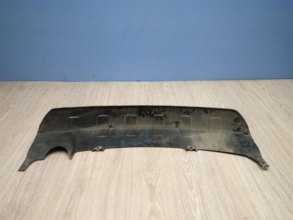 7186079J005PK Suzuki Placa sobreposta central do pára-choque traseiro