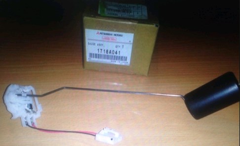 Sensor do nível de combustível no tanque para Mitsubishi Lancer X CY_A, CZ_A