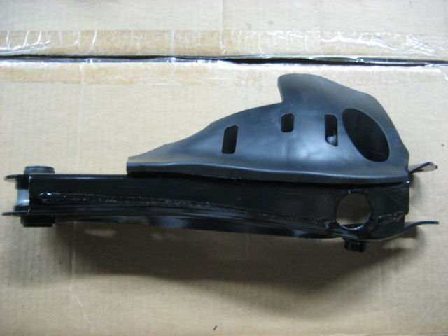 Braço oscilante transversal direito de suspensão traseira Nissan/Infiniti 551A01BA0A preço, a partir de 103,40 USD