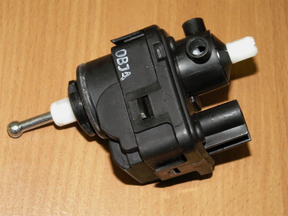9213029060 Hyundai/Kia Corretor da luz