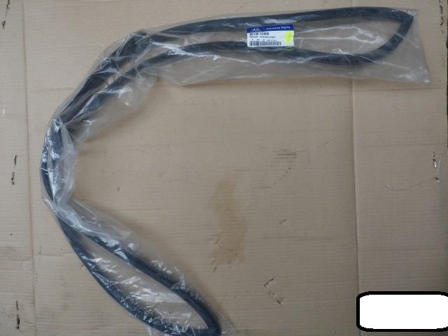 861302S000 Hyundai/Kia Moldura de pára-brisas