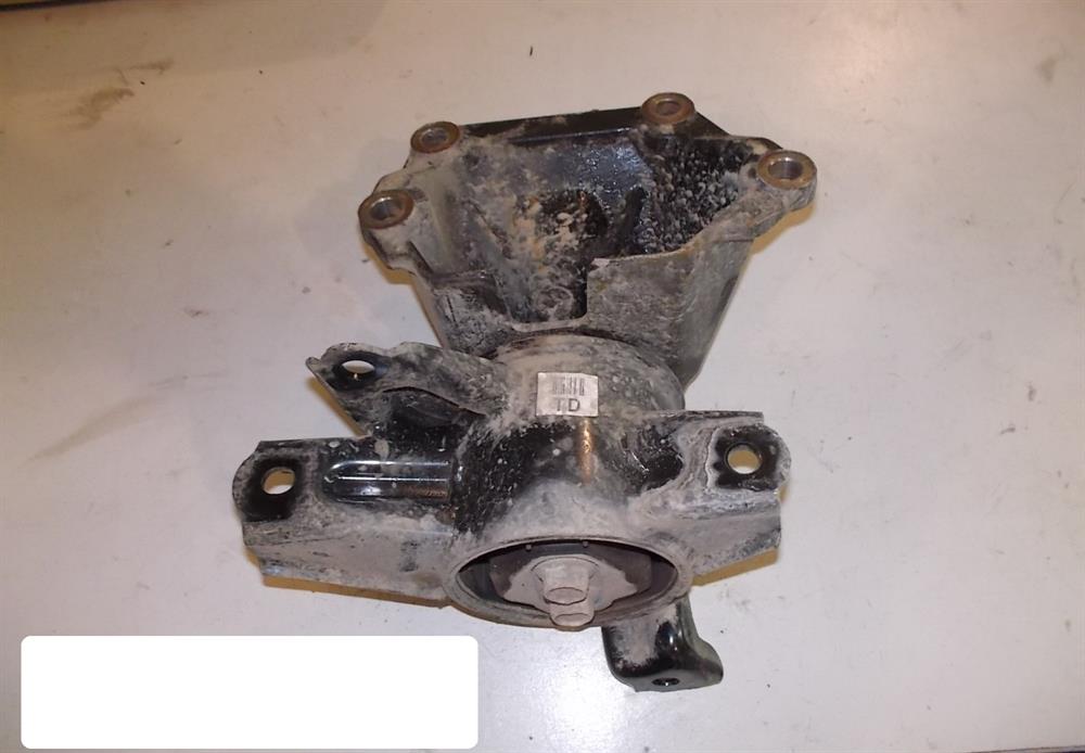 218302T150 Hyundai/Kia Coxim (suporte) esquerdo de motor
