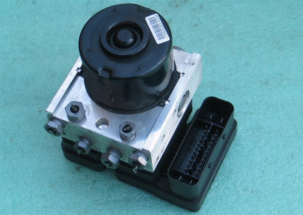 4S612M110DA Ford Unidade hidráulico de controlo ABS