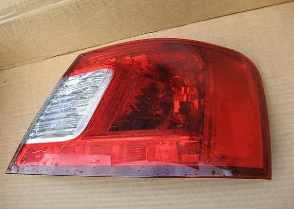 Lanterna traseira direita Mitsubishi Galant IX DJ, DM ao melhor preço