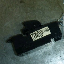 8608A099 Mitsubishi Unidade de botões dianteira direita de controlo de elevador de vidro