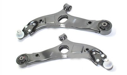 545002T010 Hyundai/Kia Braço oscilante inferior esquerdo de suspensão dianteira