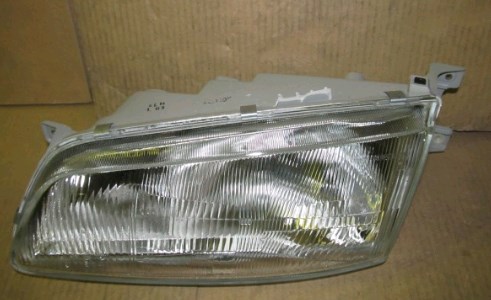 921064A020 Hyundai/Kia Luz esquerda