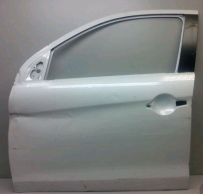 5700B225 Mitsubishi Porta dianteira esquerda