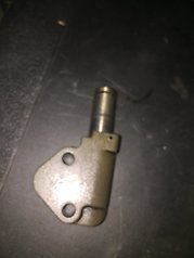 13070EN22D Nissan/Infiniti Reguladora de tensão da cadeia da árvore de equilibração