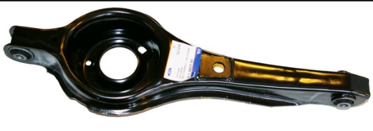 1357319 Ford Braço oscilante inferior esquerdo de suspensão traseira/direita