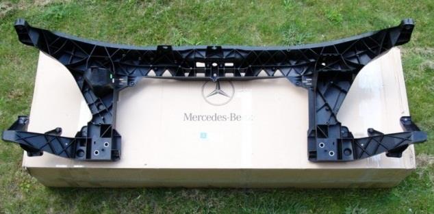 A9068800203 Mercedes Suporte do radiador montado (painel de montagem de fixação das luzes)