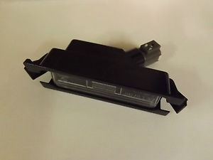 Lanterna da luz de fundo de matrícula traseira Hyundai/Kia 925021H500 preço, a partir de 32,24 USD