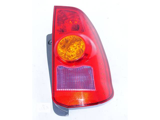 Lanterna traseira direita para Mitsubishi Space Star  DG0