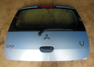  Porta traseira (3ª/5ª porta-malas (tampa de alcapão) Mitsubishi Colt VI hatchback (Z3A) (2004 - 2008) VI