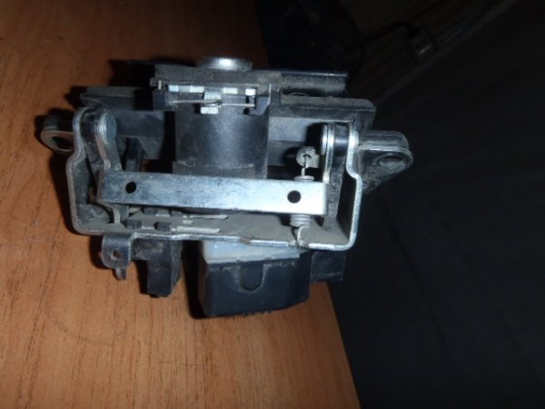 1U0827565A VAG Puxador externo de tampa de porta-malas (de 3ª/5ª porta traseira)