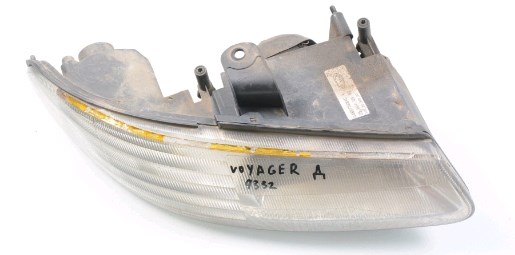 4897388AC Chrysler Luz direita