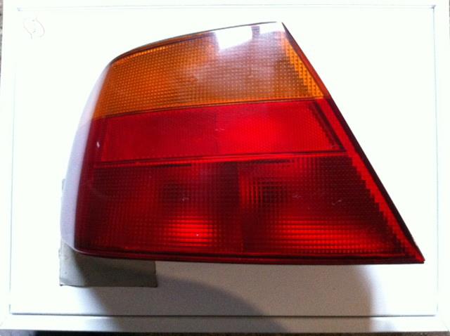 MR179507 Mitsubishi Lanterna traseira esquerda externa