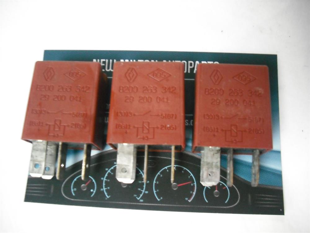 Compre V46710004 Vemo Relê das luzes de nevoeiro