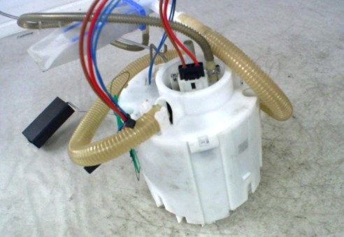 Módulo de bomba de combustível com sensor do nível de combustível Mercedes A1644701294 preço, a partir de 1021,12 USD