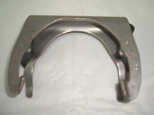 9932615 Mercedes Braçadeira de silenciador dianteira