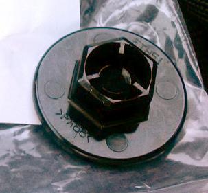 Cápsula (prendedor) de fixação do forro do pára-choque do pára-lama dianteiro Hyundai/Kia 8414526000 preço, a partir de 1,17 USD
