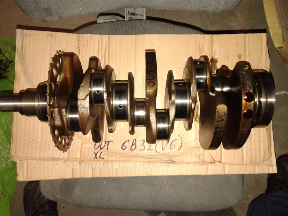 Cambota de motor Mitsubishi Outlander II XL CWW