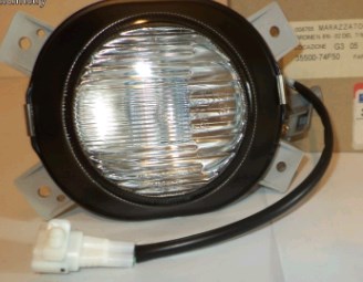 67721231 Suzuki Luzes de nevoeiro esquerdas/direitas