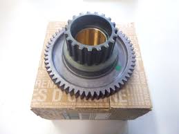 8200810828 Renault (RVI) Roda dentada da árvore intermédia de motor
