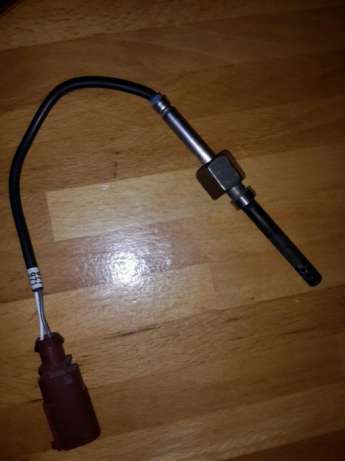 70906088 VAG Sensor de temperatura dos gases de escape (GE), antes de turbina