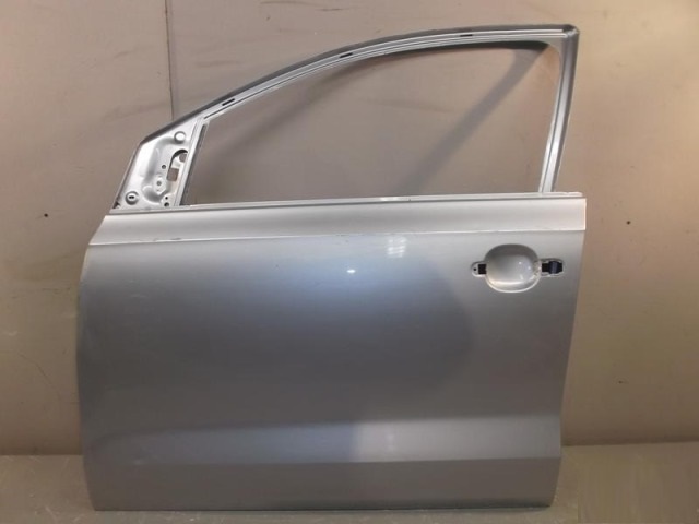 6RU831055G VAG Porta dianteira esquerda