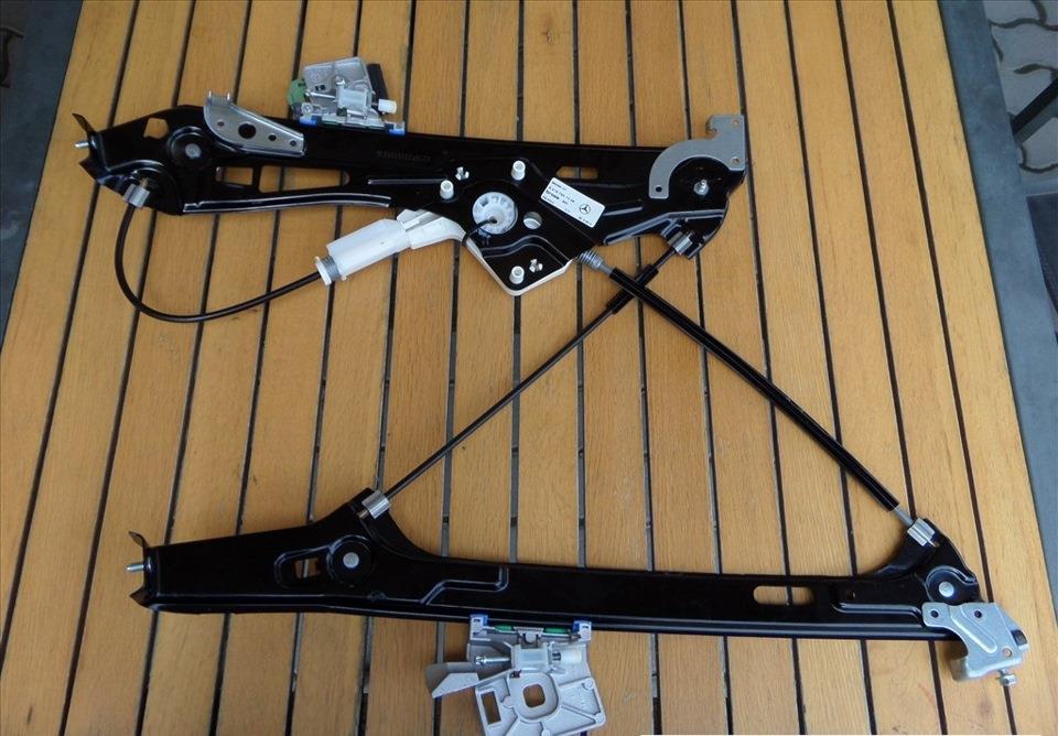 Mecanismo de acionamento de vidro da porta dianteira direita Mercedes A2197201046 preço, a partir de 171,96 USD