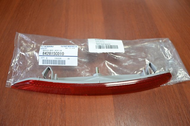 Retrorrefletor (refletor) do pára-choque traseiro esquerdo Subaru 84281SC010 preço, a partir de 14,37 USD