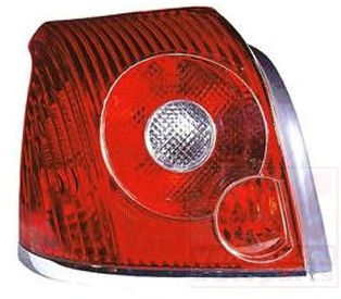 8156105130 Toyota Lanterna traseira esquerda