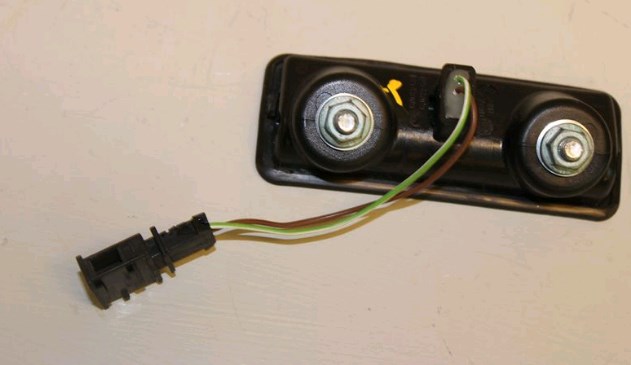 Puxador externo de tampa de porta-malas (de 3ª/5ª porta traseira) 132048007 Depo/Loro/Abakus