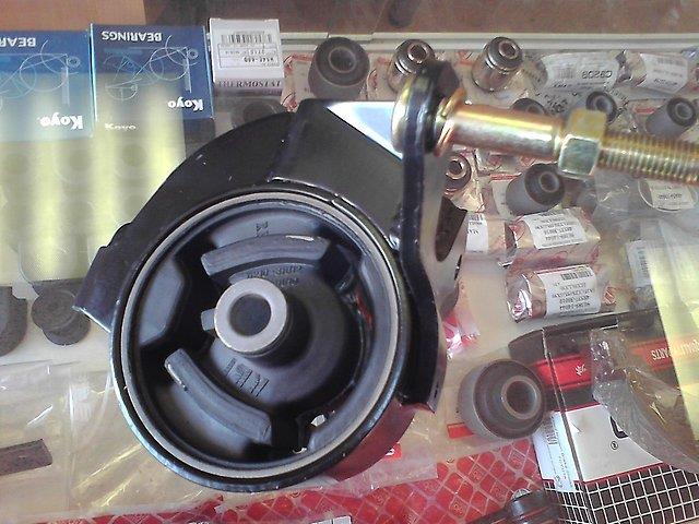 Compre 112102Y01A Nissan/Infiniti Coxim (suporte) direito de motor