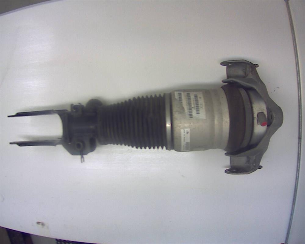 7L8413032L VAG Amortecedor dianteiro direito