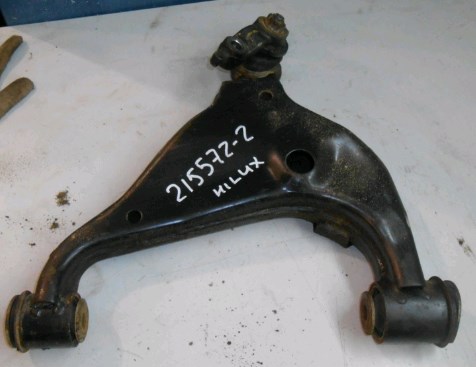 Braço oscilante inferior esquerdo de suspensão dianteira Toyota 480690K040 preço, a partir de 183,88 USD