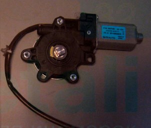 8073195F0A Nissan/Infiniti Motor de acionamento de vidro da porta dianteira esquerda