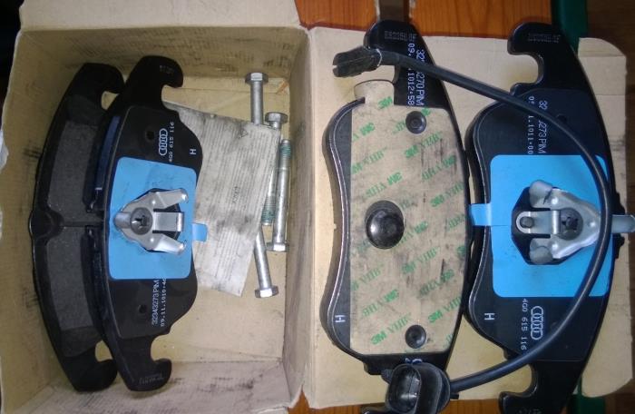 4G0698151L VAG Sapatas do freio dianteiras de disco