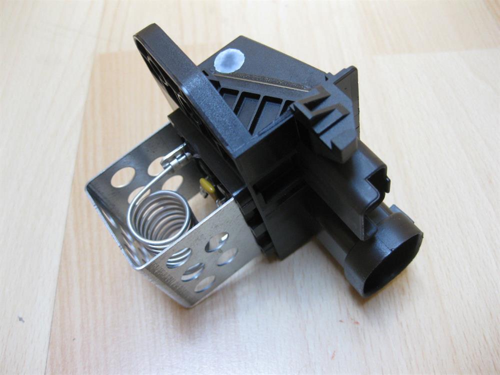 Resistor (resistência) de ventilador de forno (de aquecedor de salão) Peugeot/Citroen 9673999980 preço, a partir de 23,57 USD