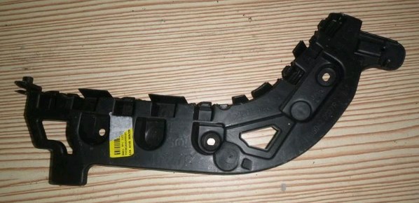 850420027R Renault (RVI) Consola esquerda do pára-choque traseiro