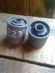 4807530050 Toyota Bloco silencioso dianteiro do braço oscilante inferior
