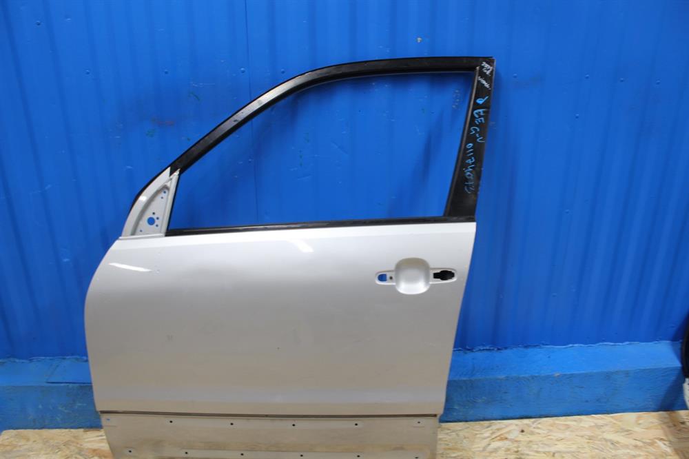 6800265843 Suzuki Porta dianteira esquerda