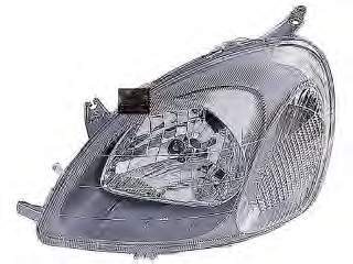 8111052021 Toyota Luz direita