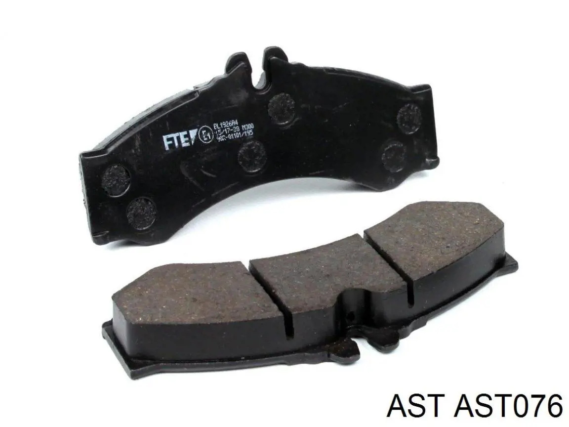 Sapatas do freio dianteiras de disco AST AST076 preço, a partir de 35,97 USD