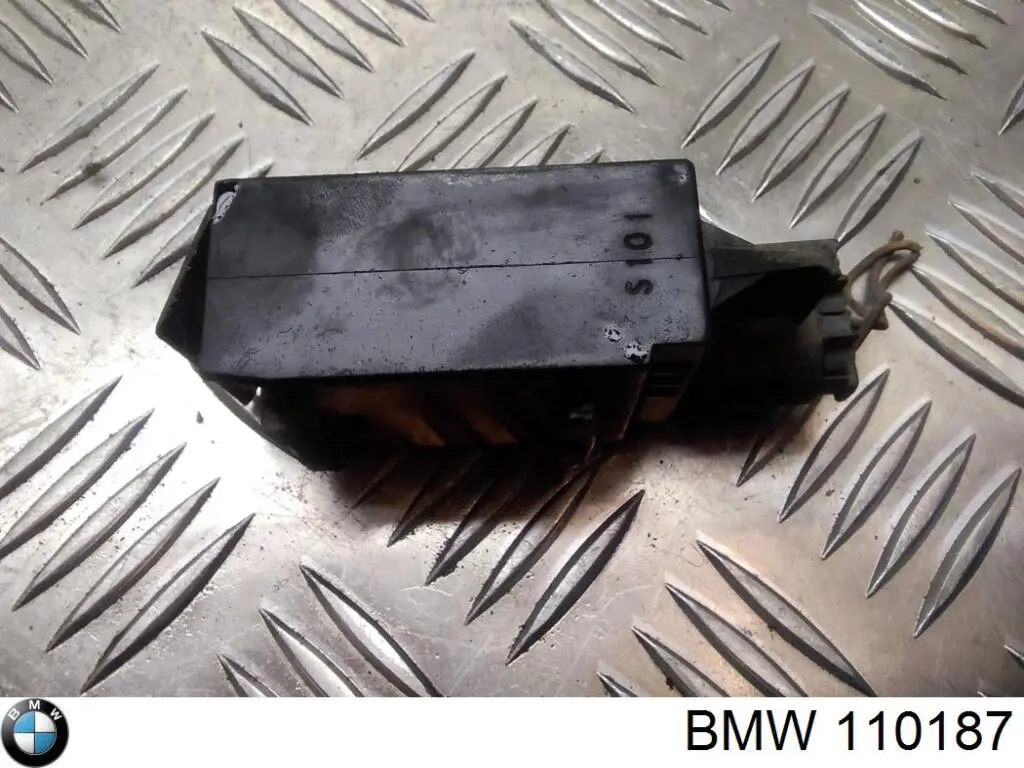  BMW 110187