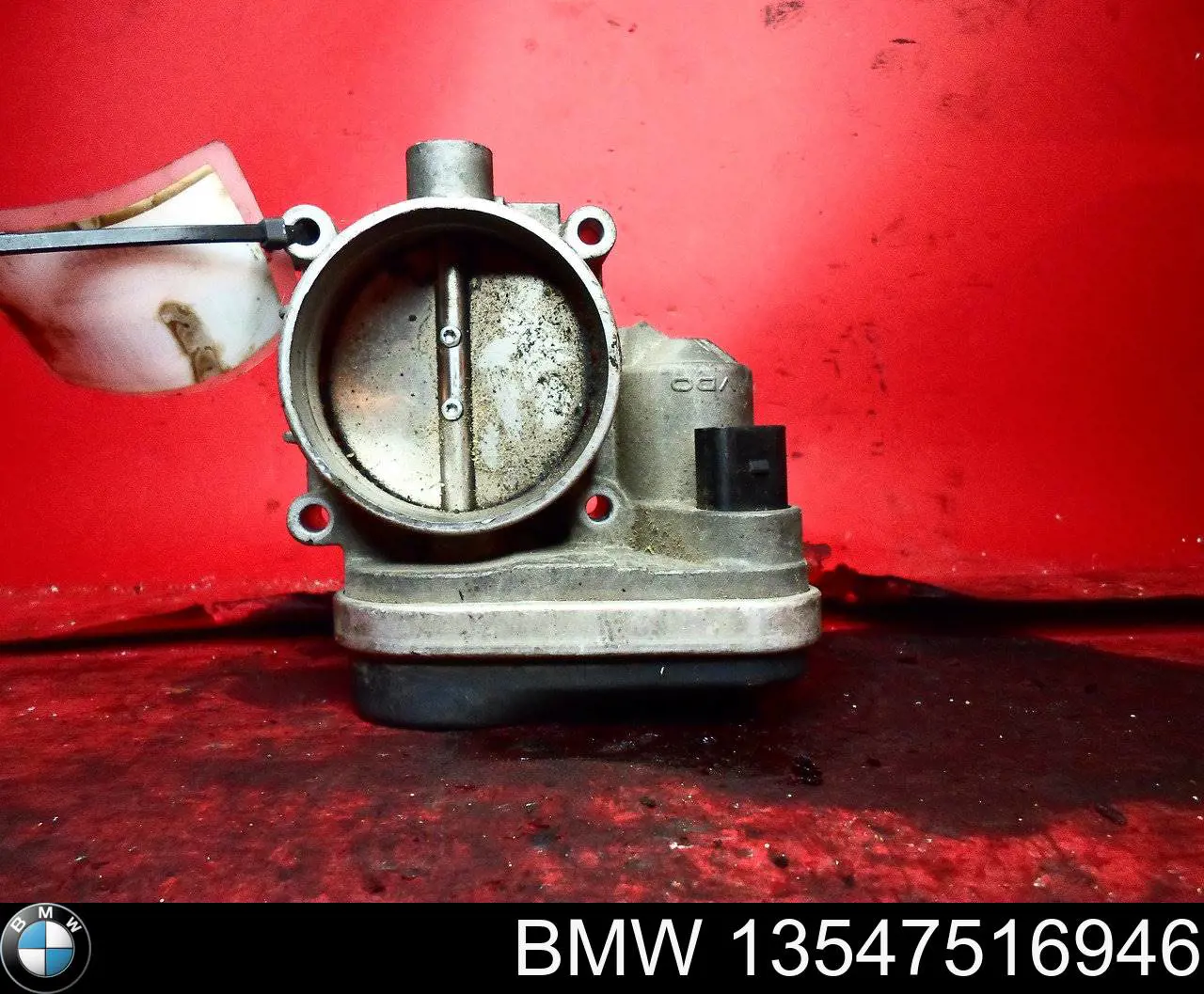13547516946 BMW Válvula de borboleta montada